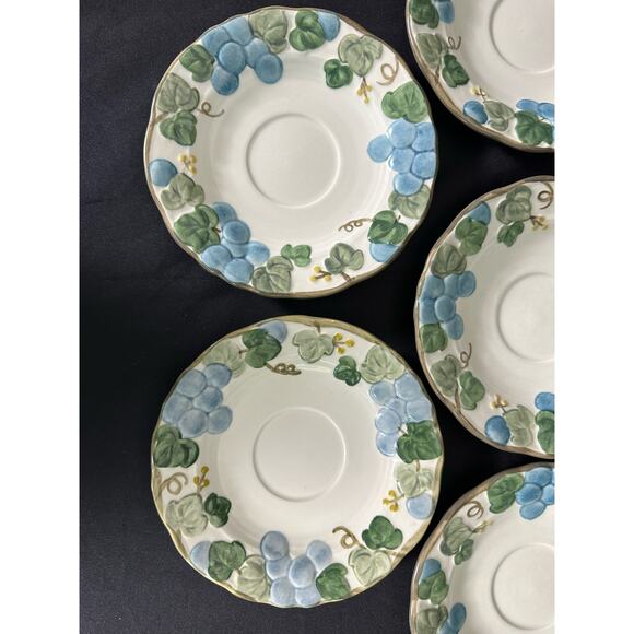 METLOX Poppy Trail Sculptured Blue Grape Vintage Saucers-Set of 8 - Picture 5 of 7